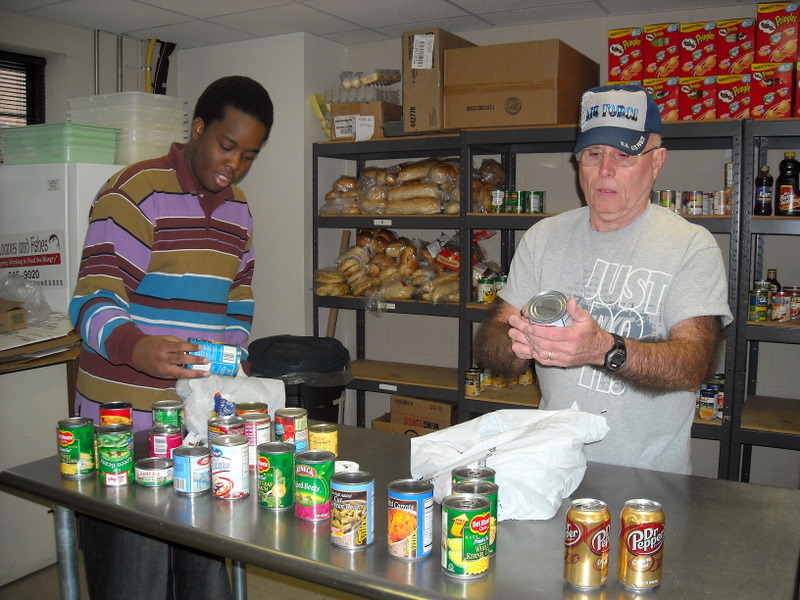 lf-1-09-sorting-donations