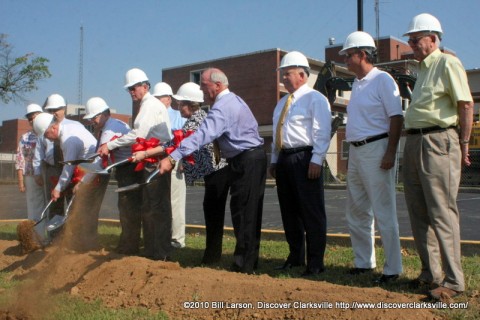 City and County Leaders break ground on the new location for Publix in Clarksville, TN