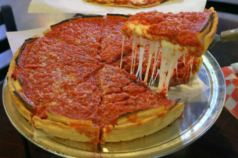 Camacho’s Famous deep dish pizza. (Tony Centonze, Clarksville Online)