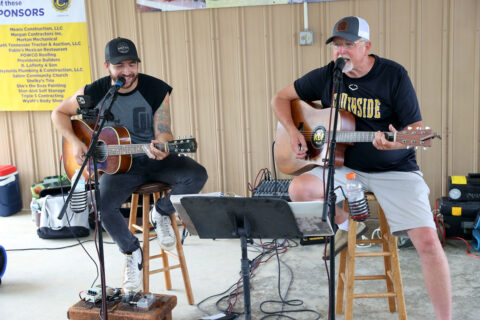 Back Lot Pickers. (Mark Haynes, Clarksville Online)
